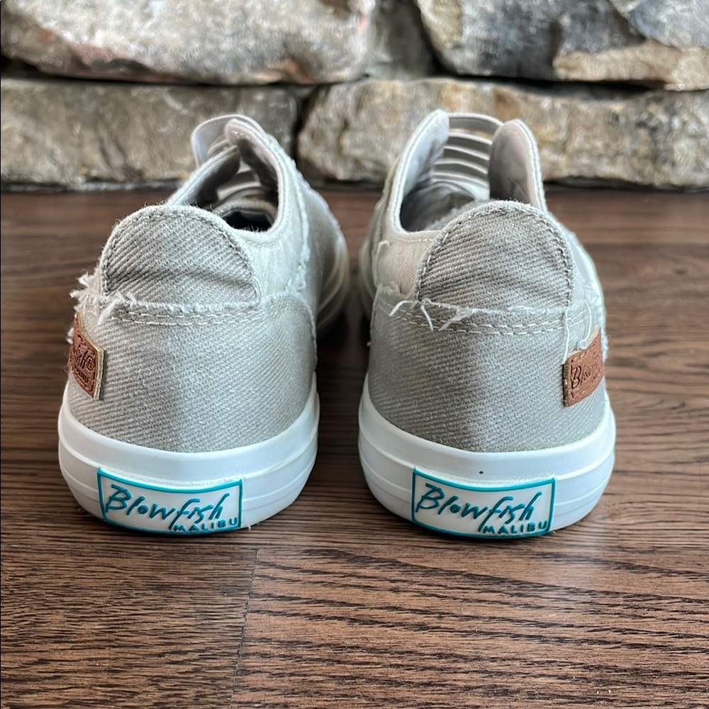 Blowfish Malibu Mars Taupe Sneakers - Picture 4 of 9